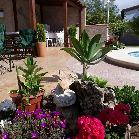 La Huerta Con Piscina Y Wifi Holiday home *